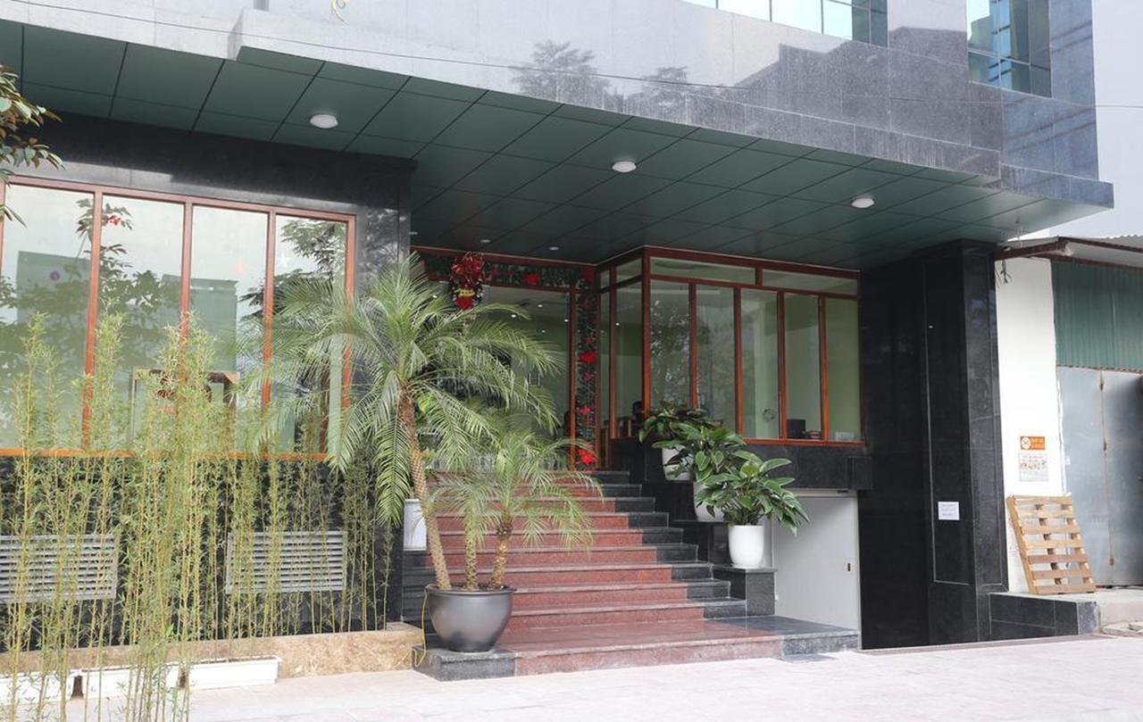 Granda Central Apartment Hanoi Buitenkant foto